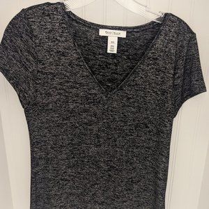 White House Black Market XXS v neck top